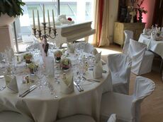 Feiern im Restaurant Riepe in Lünen festlich gedeckter Tisch Geburtstag Hochzeit Location